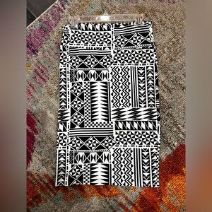 LuLaRoe Black and White Geometric Pencil Skirt